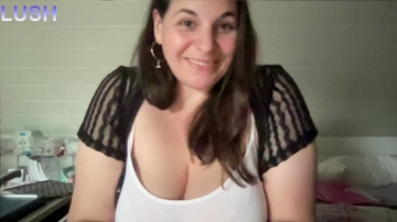 HornyMilfLeah  26-09-2021
